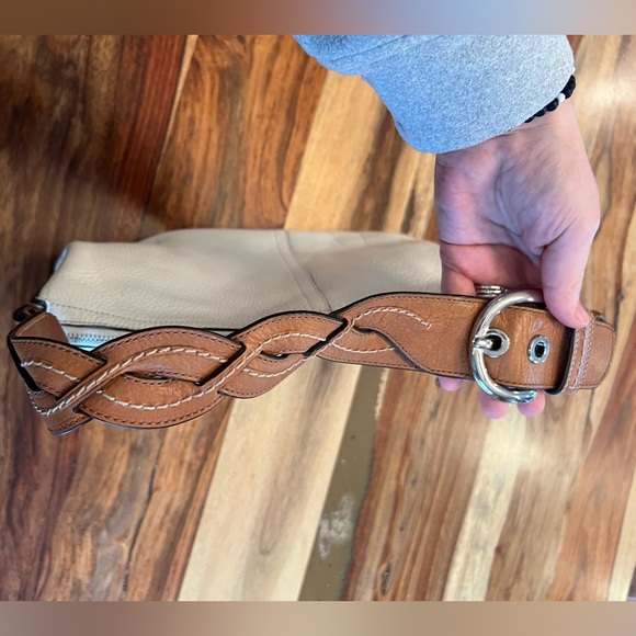 Coach white purse - Picture 8 of 8